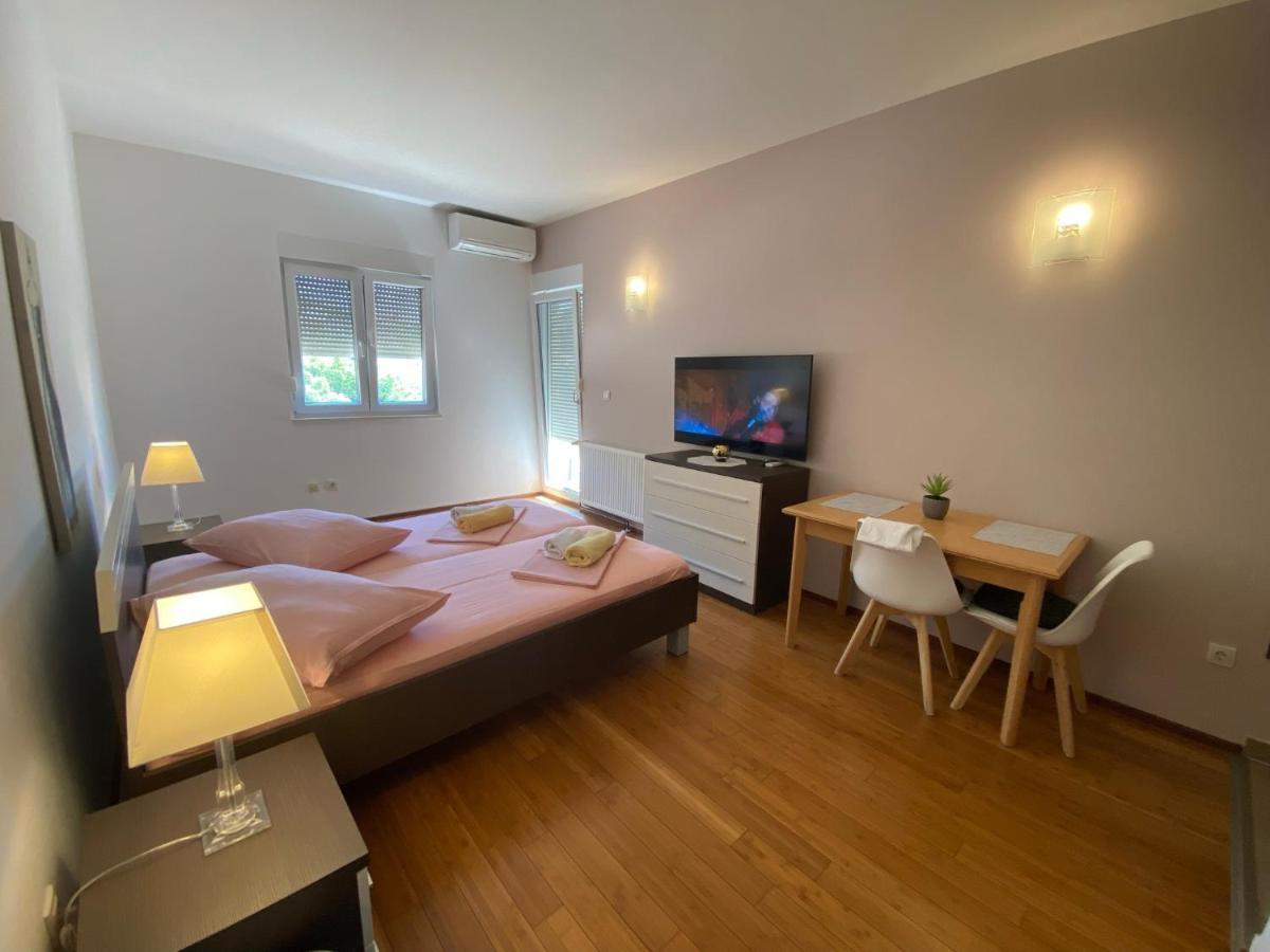 Apartments San Monte Ποντστράνα Εξωτερικό φωτογραφία