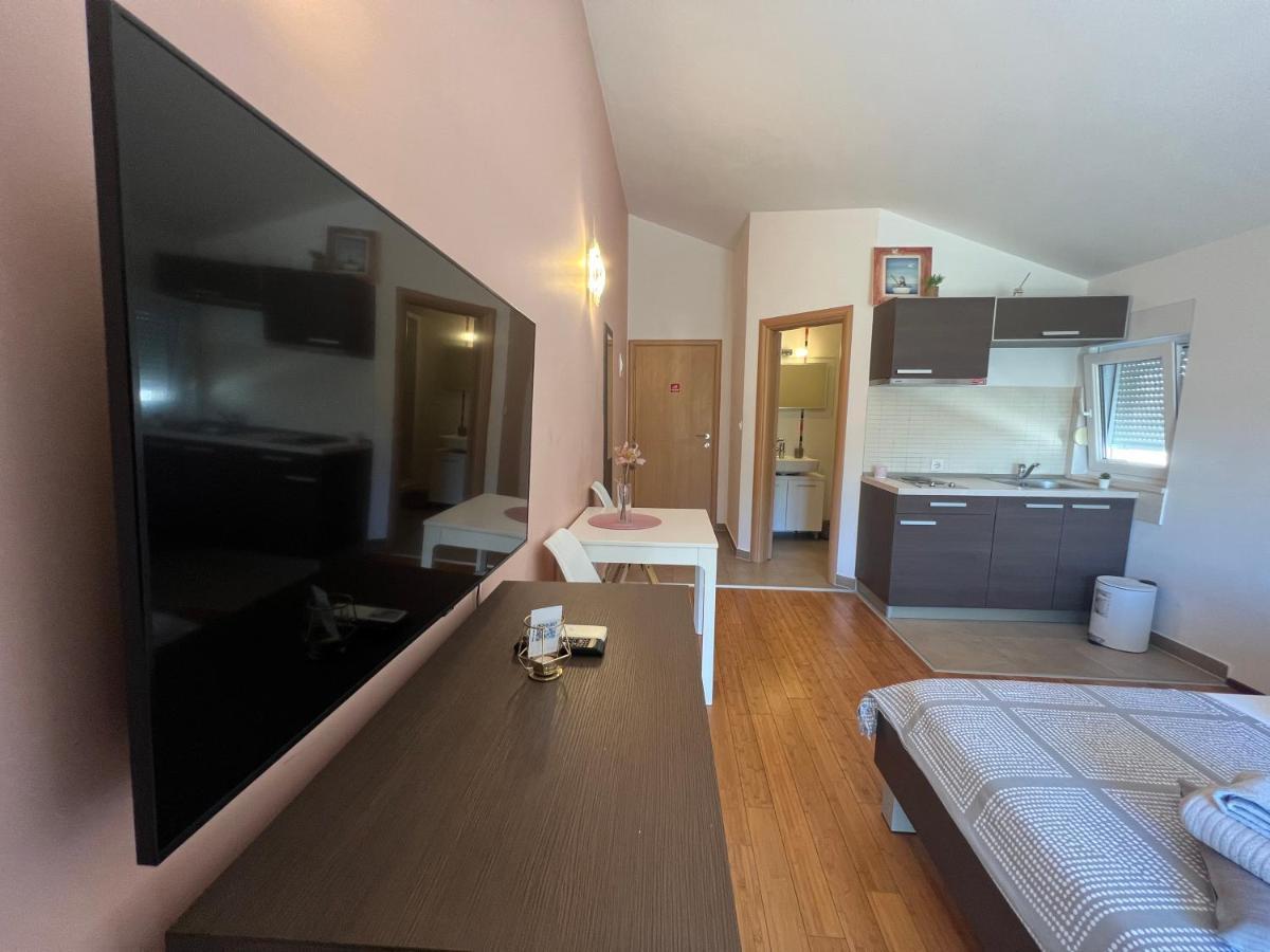 Apartments San Monte Ποντστράνα Εξωτερικό φωτογραφία