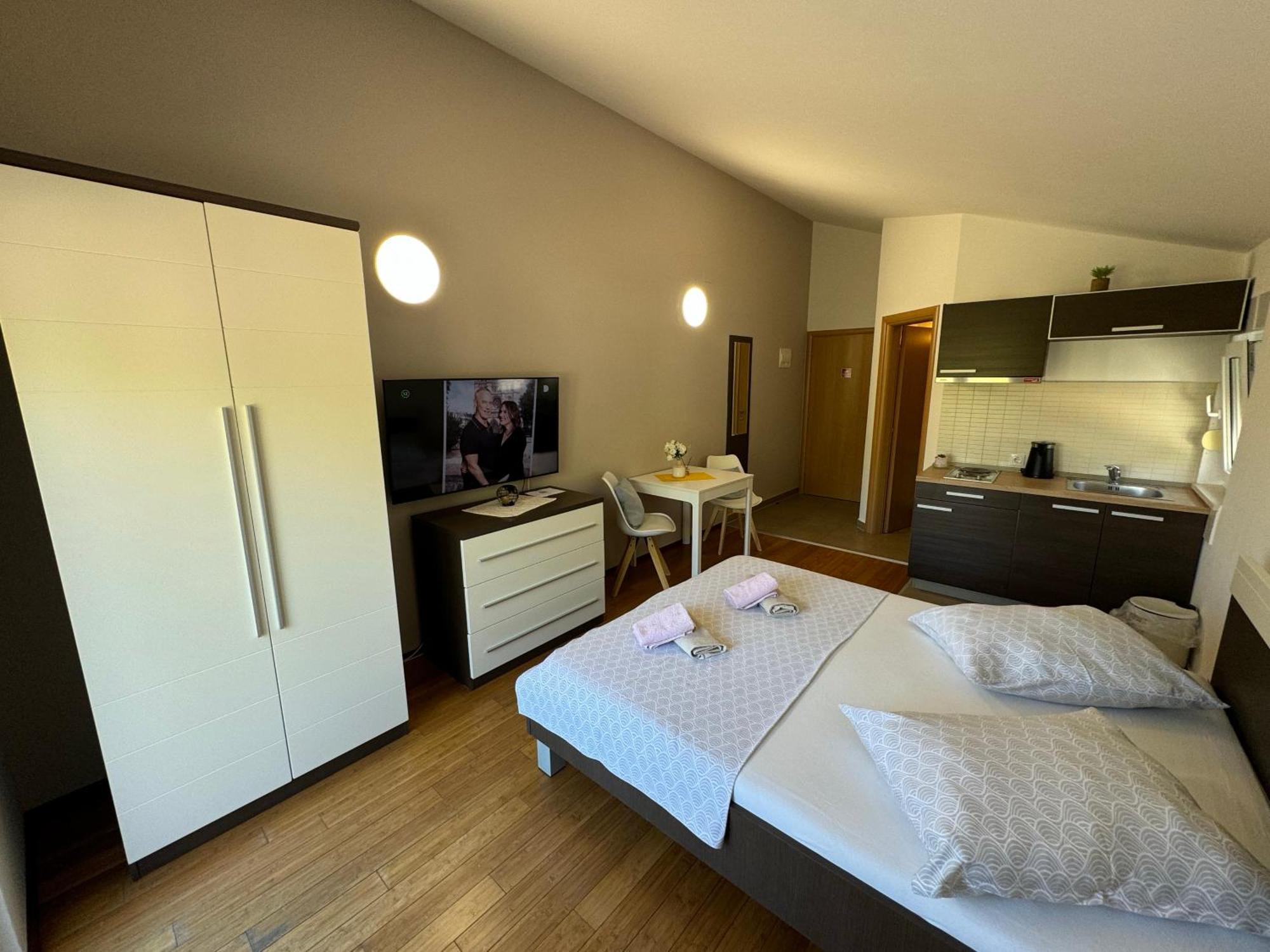 Apartments San Monte Ποντστράνα Εξωτερικό φωτογραφία